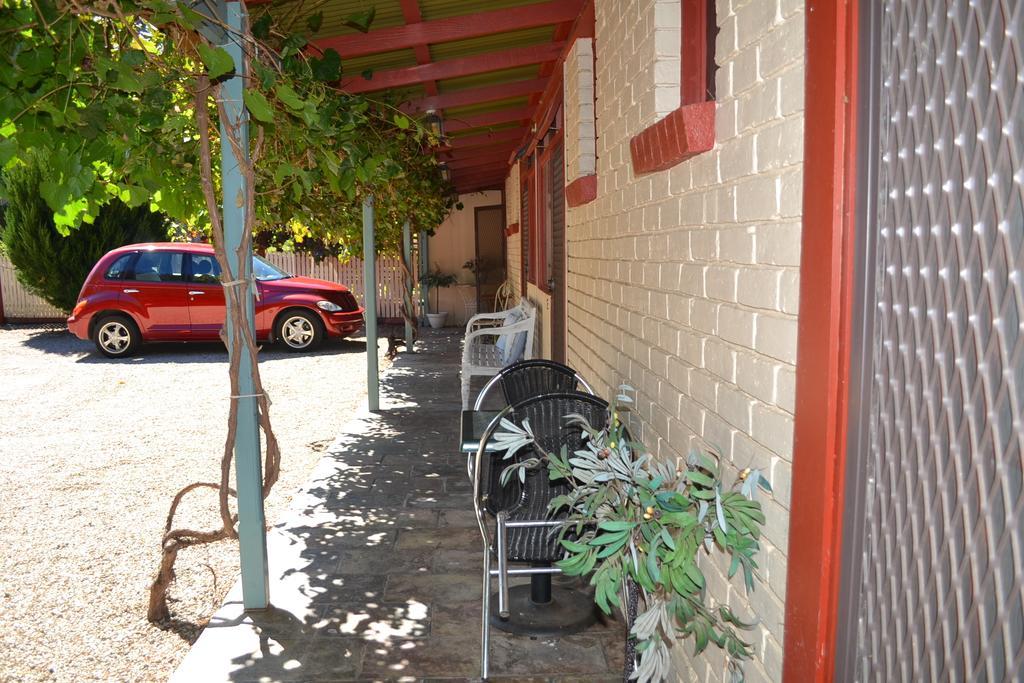 Colonial Bank Motel Omeo Chambre photo