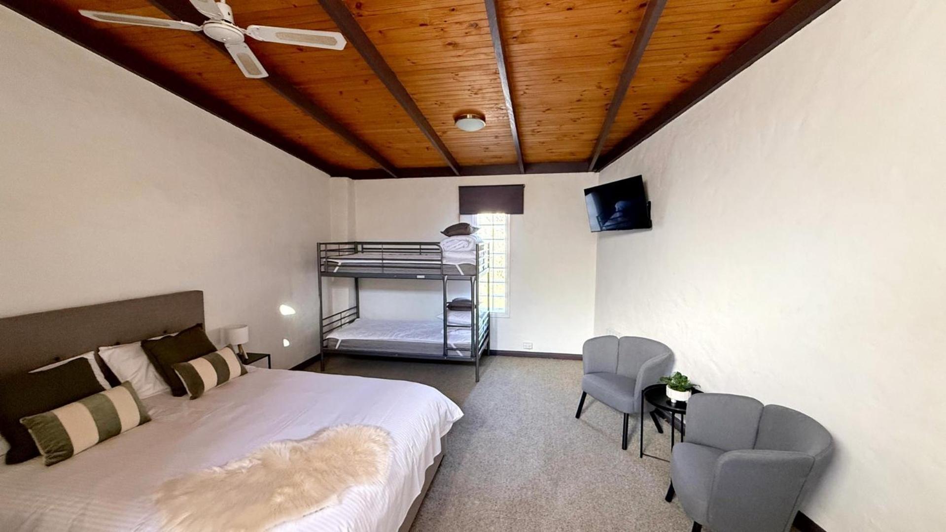 Colonial Bank Motel Omeo Extérieur photo
